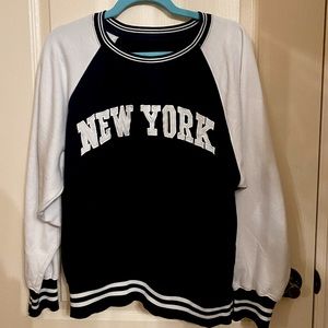 New York crewneck, size medium